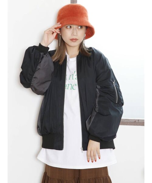 MURUA(ムルーア)の「タックギャザーブルゾン(ブルゾン・レディース・ブラック/カーキ・FREE)」の7枚目の写真