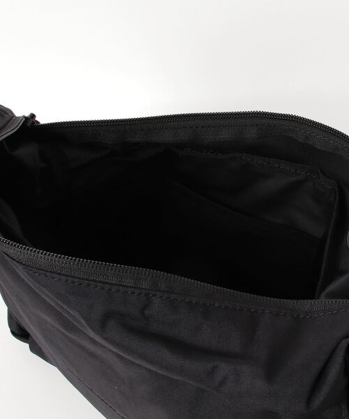 MYSTERY RANCH（ミステリーランチ）の「MYSTERY RANCH/ミステリーランチ　INDIE インディー　ショルダーバッグ（ショルダーバッグ・メンズ・ブラック/ブラウン/その他2・F）」の6枚目の写真