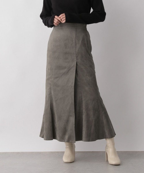 LOWRYS FARM（ローリーズファーム）の「フェイクスエードキリカエフレアスカート　166345（スカート・レディース・アイボリー/チャコールグレー/ブラウン・MEDIUM/LARGE）」の3枚目の写真