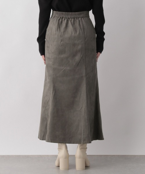 LOWRYS FARM（ローリーズファーム）の「フェイクスエードキリカエフレアスカート　166345（スカート・レディース・アイボリー/チャコールグレー/ブラウン・MEDIUM/LARGE）」の17枚目の写真