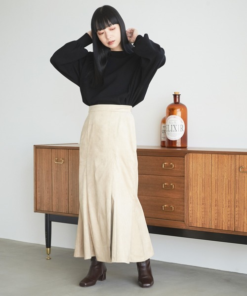 LOWRYS FARM（ローリーズファーム）の「フェイクスエードキリカエフレアスカート　166345（スカート・レディース・アイボリー/チャコールグレー/ブラウン・MEDIUM/LARGE）」の18枚目の写真