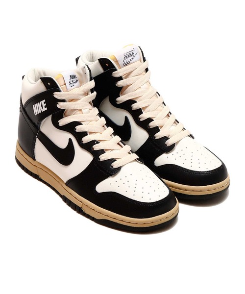 NIKE（ナイキ）の「NIKE W DUNK HIGH SE / ナイキ ウィメンズ ダンク HIGH SE 【SP】（スニーカー・レディース・ホワイト・25.5cm/27.5cm/26.0cm/26.5cm/28.5cm/27.0cm/28.0cm/23.0cm/25.0cm/24.0cm/22.5cm/22.0cm）」の5枚目の写真