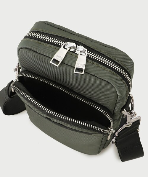 TAKEO KIKUCHI（タケオキクチ）の「◆【カルラク】 ミドルショルダー バッグ（ショルダーバッグ・メンズ・チャコールグレー/ブラック/ネイビー/ダークオレンジ・00）」の10枚目の写真