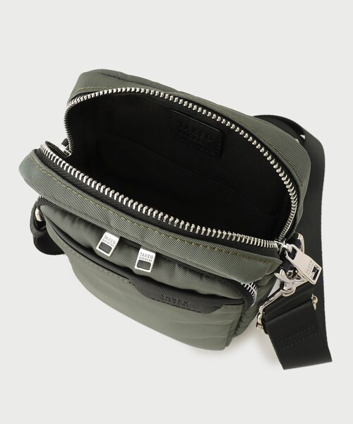 TAKEO KIKUCHI（タケオキクチ）の「◆【カルラク】 ミドルショルダー バッグ（ショルダーバッグ・メンズ・チャコールグレー/ブラック/ネイビー/ダークオレンジ・00）」の11枚目の写真