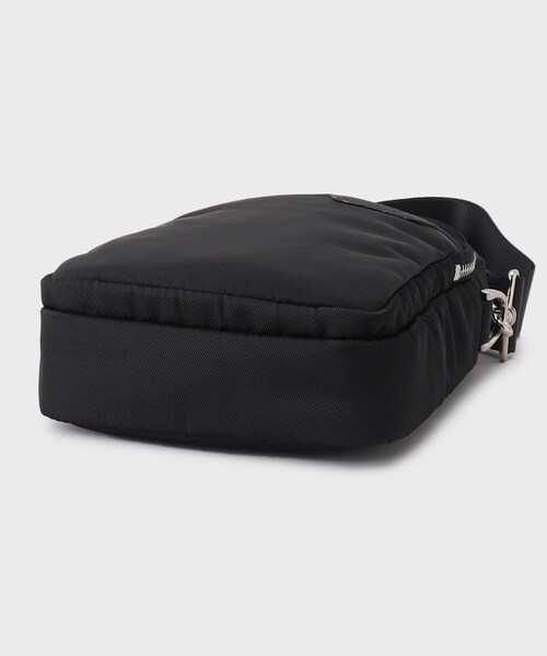 TAKEO KIKUCHI（タケオキクチ）の「◆【カルラク】 ミドルショルダー バッグ（ショルダーバッグ・メンズ・チャコールグレー/ブラック/ネイビー/ダークオレンジ・00）」の19枚目の写真