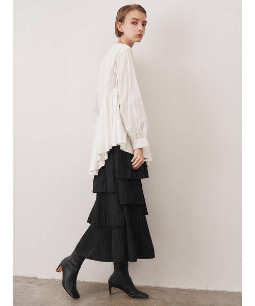 ELENDEEK(エレンディーク)の「プリーツティアードスカート(スカート・レディース・ブラック/カーキ・01/02)」の4枚目の写真