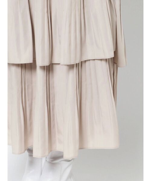 ELENDEEK(エレンディーク)の「プリーツティアードスカート(スカート・レディース・ブラック/カーキ・01/02)」の15枚目の写真