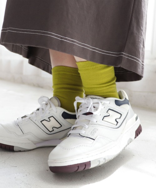 andme(アンドミー)の「平編みクルーソックス(ソックス/靴下・レディース・チャコールグレー/パープル/レッド/オフホワイト/ブラック/オレンジ/ライム/ブルー・23-25cm)」の4枚目の写真