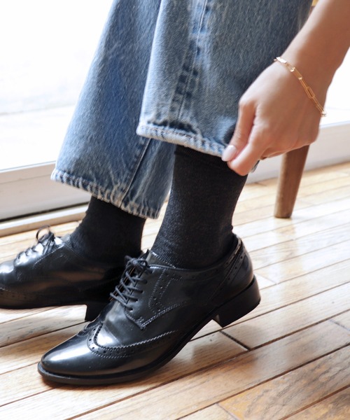 andme(アンドミー)の「平編みクルーソックス(ソックス/靴下・レディース・チャコールグレー/パープル/レッド/オフホワイト/ブラック/オレンジ/ライム/ブルー・23-25cm)」の3枚目の写真