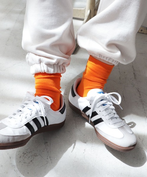 andme(アンドミー)の「平編みクルーソックス(ソックス/靴下・レディース・チャコールグレー/パープル/レッド/オフホワイト/ブラック/オレンジ/ライム/ブルー・23-25cm)」の20枚目の写真