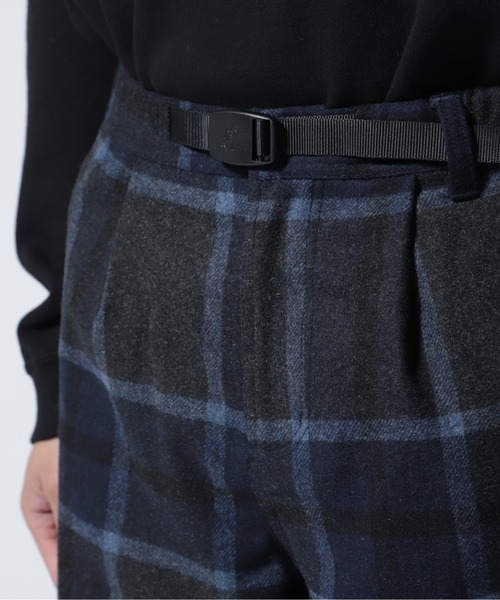 Gramicci（グラミチ）の「GRAMICCI/グラミチ　WOOL RELAXED PLEATED TROUSER ウールリラックスドプリーツドトラウザー　G2FM-P0（スラックス・メンズ・ネイビー/グレー/チャコール・M/L/S）」の10枚目の写真