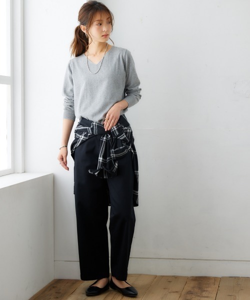 nissen(ニッセン)の「洗えるUVカット綿100%Vネックニット(ニット/セーター・レディース・グリーン/ピンク系/ライトベージュ/ブラック/オフホワイト/ブルー/杢グレー/チャコールグレー/ラベンダー・LL/L/M/S)」の15枚目の写真