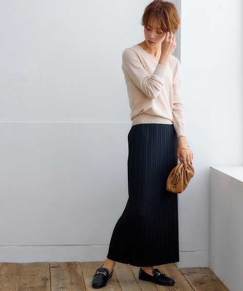 nissen(ニッセン)の「洗えるUVカット綿100%Vネックニット(ニット/セーター・レディース・グリーン/ピンク系/ライトベージュ/ブラック/オフホワイト/ブルー/杢グレー/チャコールグレー/ラベンダー・LL/L/M/S)」の16枚目の写真