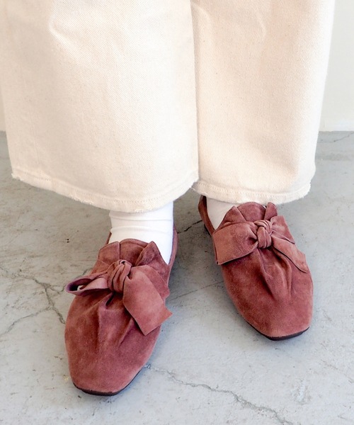 あしながおじさん（アシナガオジサン）の「リボンバブーシュ　1310190（パンプス・レディース・プラチナム/ライトグレー/ライトグリーン/ブラック/ベージュ/ブラック系その他/ナチュラル/ライトブルー/ネイビー/ピンク・22.5cm/23.0cm/23.5cm/24.0cm/24.5cm）」の10枚目の写真