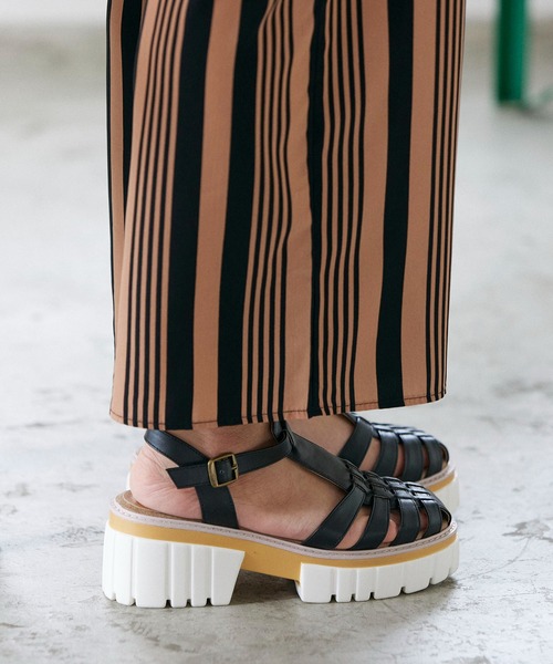 noyau(ノヤウ)の「ボリュームソールグルカサンダル(サンダル・レディース・ダークブラウン/ブラック/ホワイト・L/LL/S/M)」の22枚目の写真