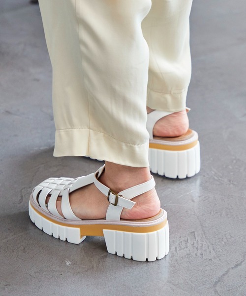 noyau(ノヤウ)の「ボリュームソールグルカサンダル(サンダル・レディース・ダークブラウン/ブラック/ホワイト・L/LL/S/M)」の4枚目の写真