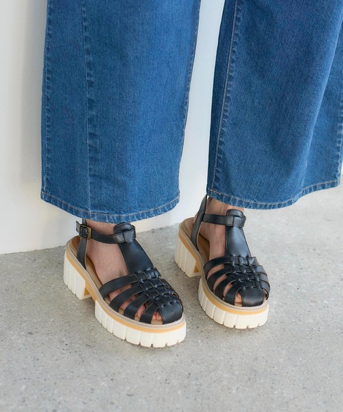 noyau(ノヤウ)の「ボリュームソールグルカサンダル(サンダル・レディース・ダークブラウン/ブラック/ホワイト・L/LL/S/M)」の17枚目の写真