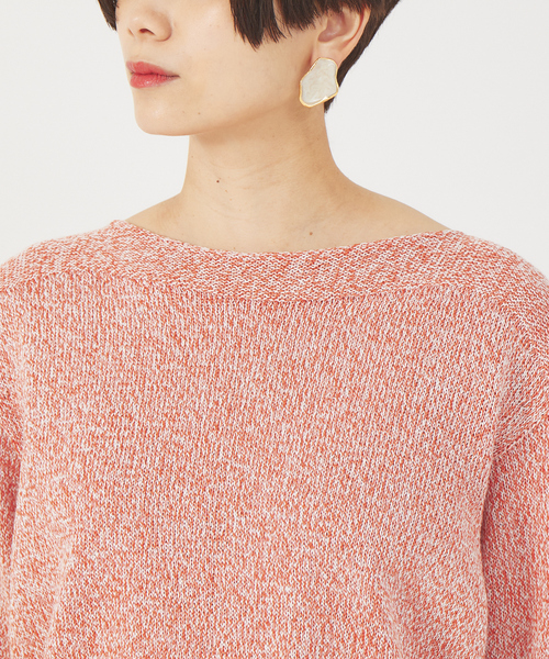 qualite（カリテ）の「ギマコットンボートネックニット（ニット/セーター・レディース・オレンジ/ホワイト/ライトブルー/ダークブラウン・フリー）」の12枚目の写真