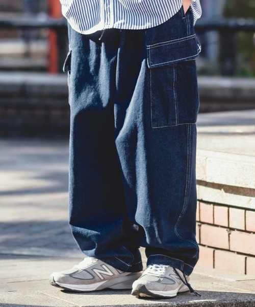 improves(インプローブス)の「デニム イージー カーゴパンツ(デニムパンツ・メンズ・インディゴブルー/ブラック/ライトブルー/ケミカルウォッシュ/ライトブラック・MEDIUM/LARGE)」の4枚目の写真