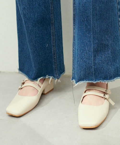 natural couture（ナチュラルクチュール）の「ダブルストラップパンプスシューズ（その他シューズ・レディース・シルバー/アイボリー/ブラック・LARGE/SMALL/MEDIUM）」の6枚目の写真