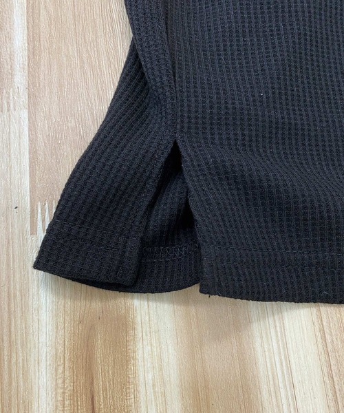 TopIsm（トップイズム）の「【2023】ワッフルロング丈 タンクトップ（タンクトップ・メンズ・ブラック・M/L/LL）」の3枚目の写真
