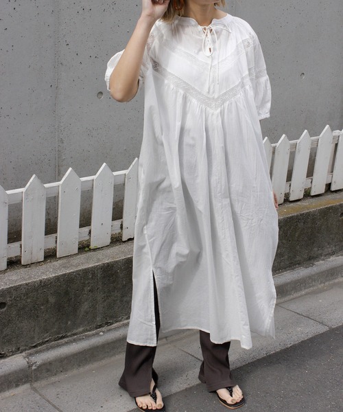 Fizz（フィズ）の「【Fizz/フィズ】　レース使いボリューム袖ワンピース（ワンピース・レディース・ブラック/オフホワイト/ダークブルー/グレイッシュベージュ・M）」の5枚目の写真