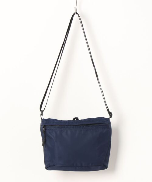 Fun & Daily(ファンアンドデイリー)の「F&D : Nylon Shoulder Bag(ショルダーバッグ・メンズ・オレンジ/ネイビー/ブラック・FREE)」の3枚目の写真