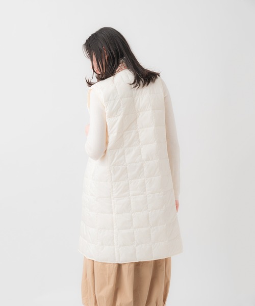 TAION(タイオン)の「TAION / タイオン Vネック ロング ダウン ベスト TAION W001 LONG YGG(ダウンベスト・レディース・ブラック/オフホワイト/チャコール・M/L)」の12枚目の写真