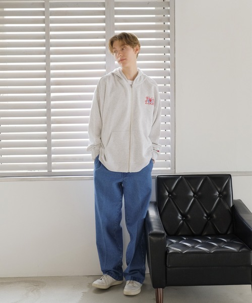 FRUIT OF THE LOOM(フルーツオブザルーム)の「OEパーカー(パーカー・メンズ・ホワイト/ネイビー/グリーン・M/L/S)」の19枚目の写真