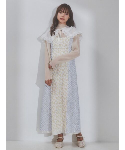 merry jenny（メリージェニー）の「ビッグフリルカラー（付け襟・レディース・オフホワイト/ブルー・FREE）」の6枚目の写真