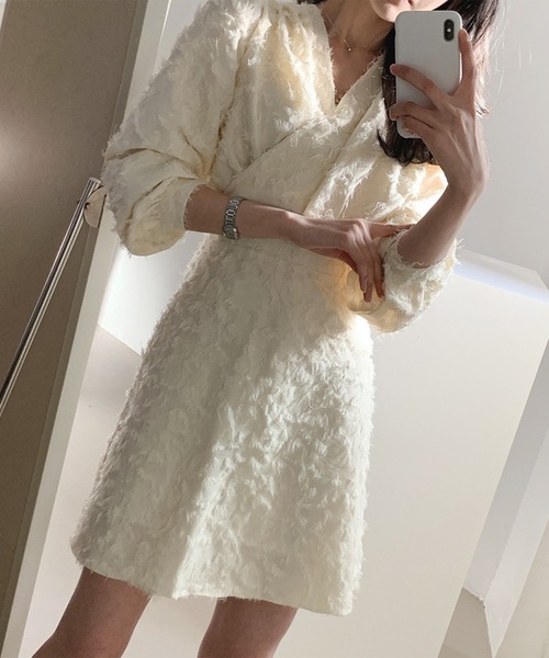 Jasmine Grandiflorum(ジャスミングランディフローラム)の「【Jasmine】Vネックガーリーワンピース(ワンピース・レディース・ベージュ/ピンク/ブラック・MEDIUM/SMALL/LARGE)」の20枚目の写真