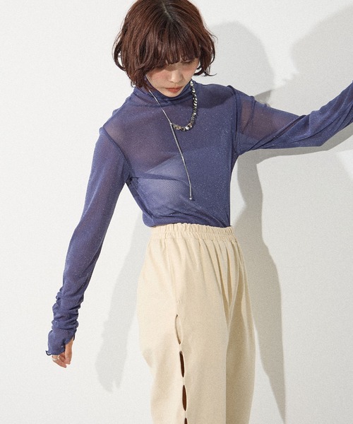 ELLEgirl(エルガール)の「シアーラメインナートップス【ELLEgirl/エル ガール】(Tシャツ/カットソー・レディース・パープル/グレイッシュブルー/ブラック・FREE)」の11枚目の写真