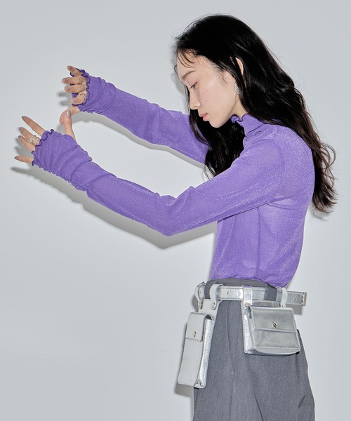 ELLEgirl(エルガール)の「シアーラメインナートップス【ELLEgirl/エル ガール】(Tシャツ/カットソー・レディース・パープル/グレイッシュブルー/ブラック・FREE)」の17枚目の写真