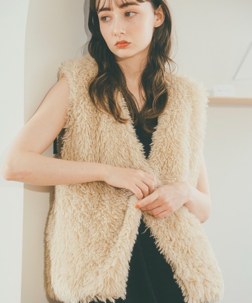 pomiii（ポミー）の「ファーベスト（ベスト・レディース・ブラウン/アイボリー・FREE）」の10枚目の写真