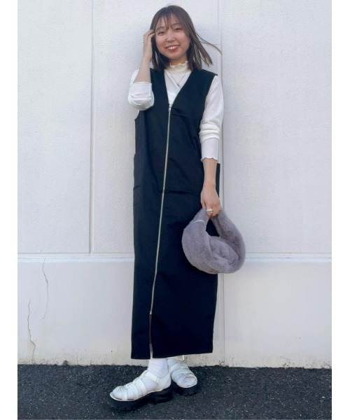 HONEYSUCKLE ROSE(ハニーサックルローズ)の「【HONEYSUCKLE ROSE】フェイクファーワンハンドルバッグ(ハンドバッグ・レディース・ベージュ/グレー・ONE SIZE)」の14枚目の写真