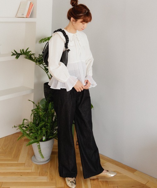 flower（フラワー）の「コンフィプリーツブラウス（シャツ/ブラウス・レディース・ホワイト/アイボリー・FREE）」の5枚目の写真