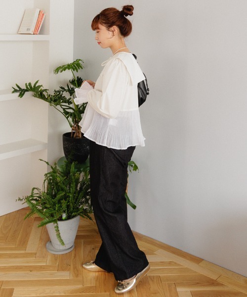 flower（フラワー）の「コンフィプリーツブラウス（シャツ/ブラウス・レディース・ホワイト/アイボリー・FREE）」の6枚目の写真