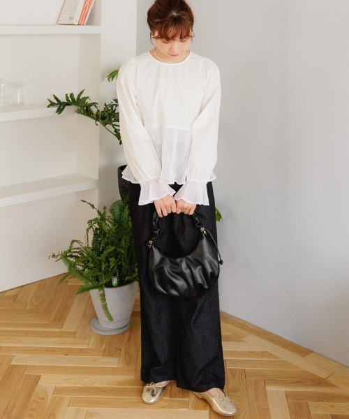 flower（フラワー）の「コンフィプリーツブラウス（シャツ/ブラウス・レディース・ホワイト/アイボリー・FREE）」の13枚目の写真