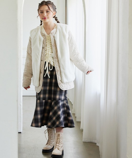 Amourire girl(アムリールガール)の「ボアベスト&キルティングジャケット/コートセット(130㎝~160㎝)(ノーカラーコート・キッズ・オフホワイト/ブラック・130cm/140cm/150cm/160cm)」の21枚目の写真
