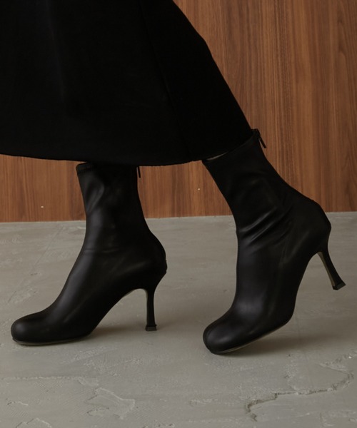 casane（カサネ）の「ラウンドソックスブーツ（ブーツ・レディース・ブラック・1/2）」の3枚目の写真