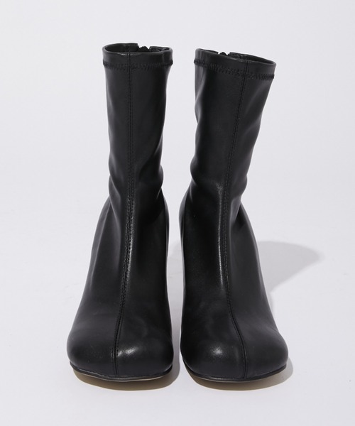 casane（カサネ）の「ラウンドソックスブーツ（ブーツ・レディース・ブラック・1/2）」の12枚目の写真