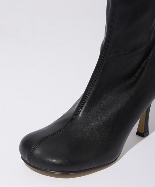 casane（カサネ）の「ラウンドソックスブーツ（ブーツ・レディース・ブラック・1/2）」の17枚目の写真