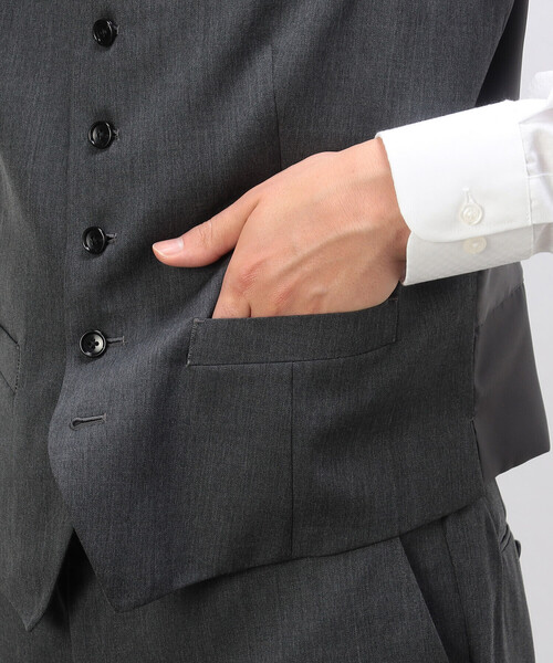 COMME CA ISM(コムサイズム)の「【セットアップ対応】ポリエステル ウール ギャバ ベスト(スーツベスト・メンズ・グレー/ネイビー/ブラック・SMALL/MEDIUM/LARGE/X-LARGE)」の11枚目の写真