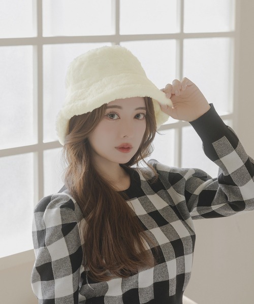 Julia Boutique(ジュリアブティック)の「フェイクファーバケットハット/23623(ハット・レディース・ブラック/ホワイト/ライトベージュ・ONE)」の6枚目の写真