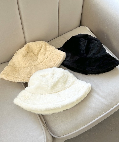 Julia Boutique(ジュリアブティック)の「フェイクファーバケットハット/23623(ハット・レディース・ブラック/ホワイト/ライトベージュ・ONE)」の13枚目の写真