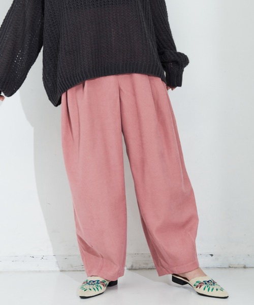 MERLOT(メルロー)の「2タックコクーンパンツ(その他パンツ・レディース・グリーン/ピンク/グレー・FREE)」の3枚目の写真