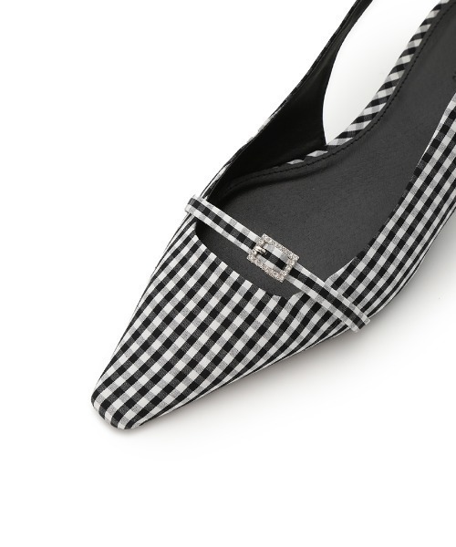 美品✨ Mila Owen ポインテッドビジュー　フラットパンプス 黒　23.5 Mila Owen（ミラオーウェン）の「ポインテッドビジューフラット