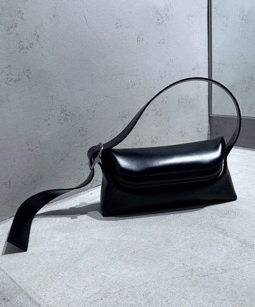 OSOI（オソイ）の「OSOI/オソイ/FOLDER BROT_BLACK（ショルダーバッグ・レディース・ブラック・FREE）」の15枚目の写真