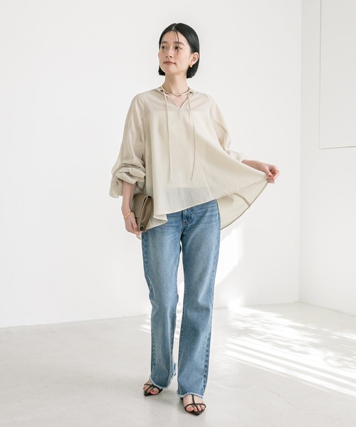 RIVE DROITE(リヴドロワ)の「ラッフルスリーブブラウス(シャツ/ブラウス・レディース・ベージュ/カーキ/ネイビー・FREE)」の20枚目の写真