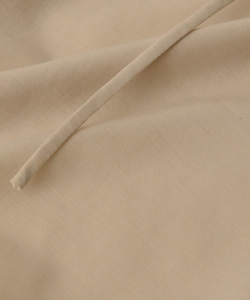 RIVE DROITE(リヴドロワ)の「ラッフルスリーブブラウス(シャツ/ブラウス・レディース・ベージュ/カーキ/ネイビー・FREE)」の8枚目の写真